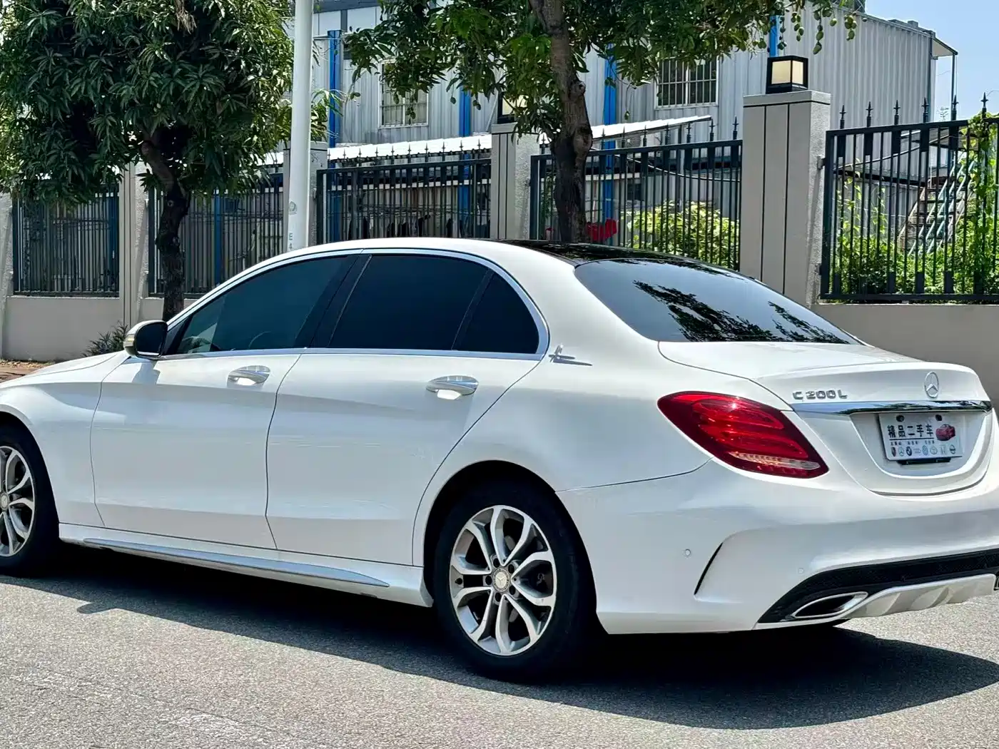 Mercedes-Benz C-Class 2015 Facelift C 200 L Sport фото 7