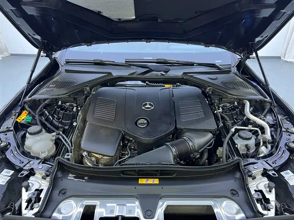 Mercedes-Benz E-Class New Energy 2024 E 350 e L Plug-in Hybrid Sedan фото 27