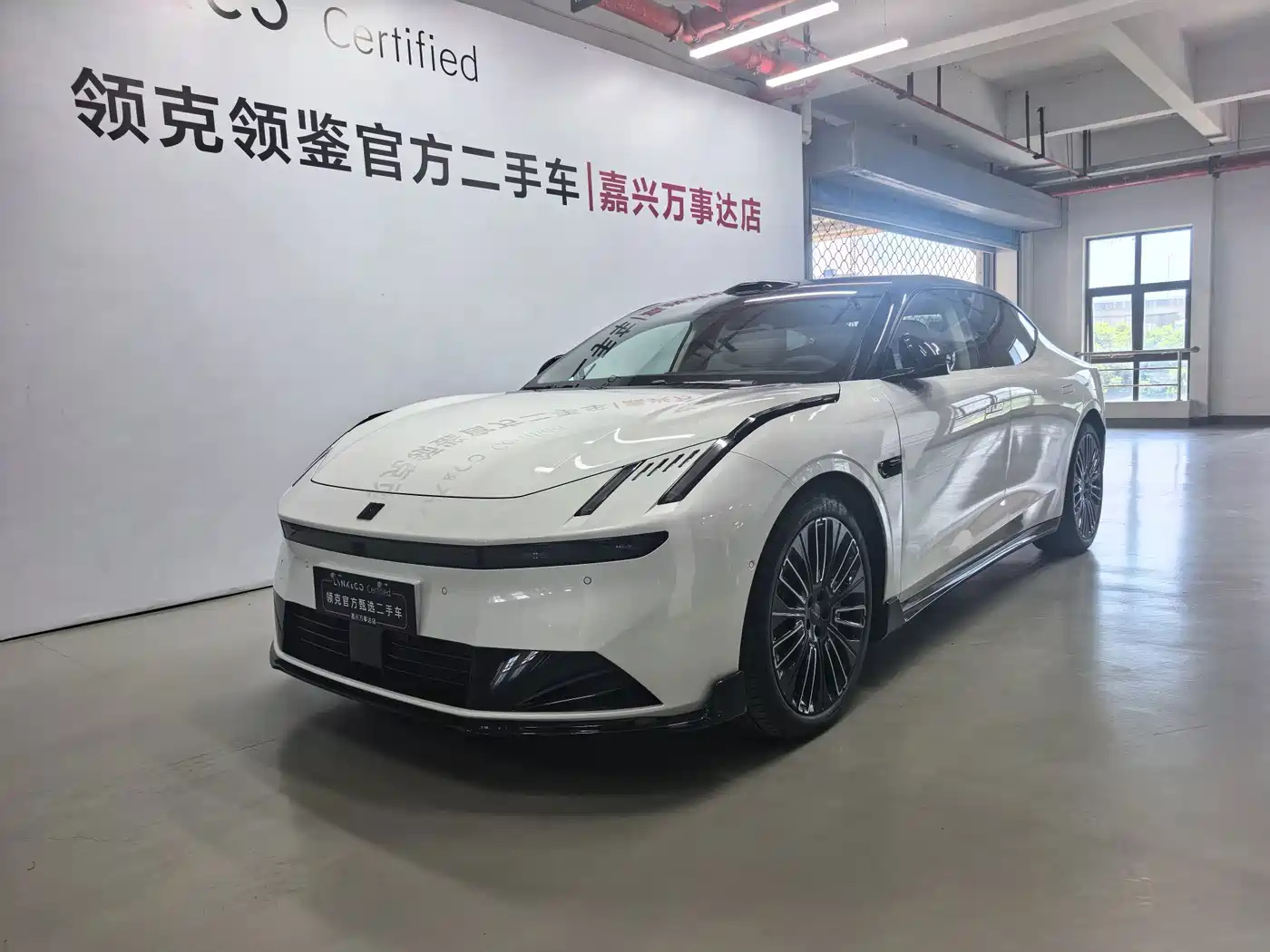 Lynk & Co 10 EM-P 2026 2025 Facelift 120 AWD Ultra