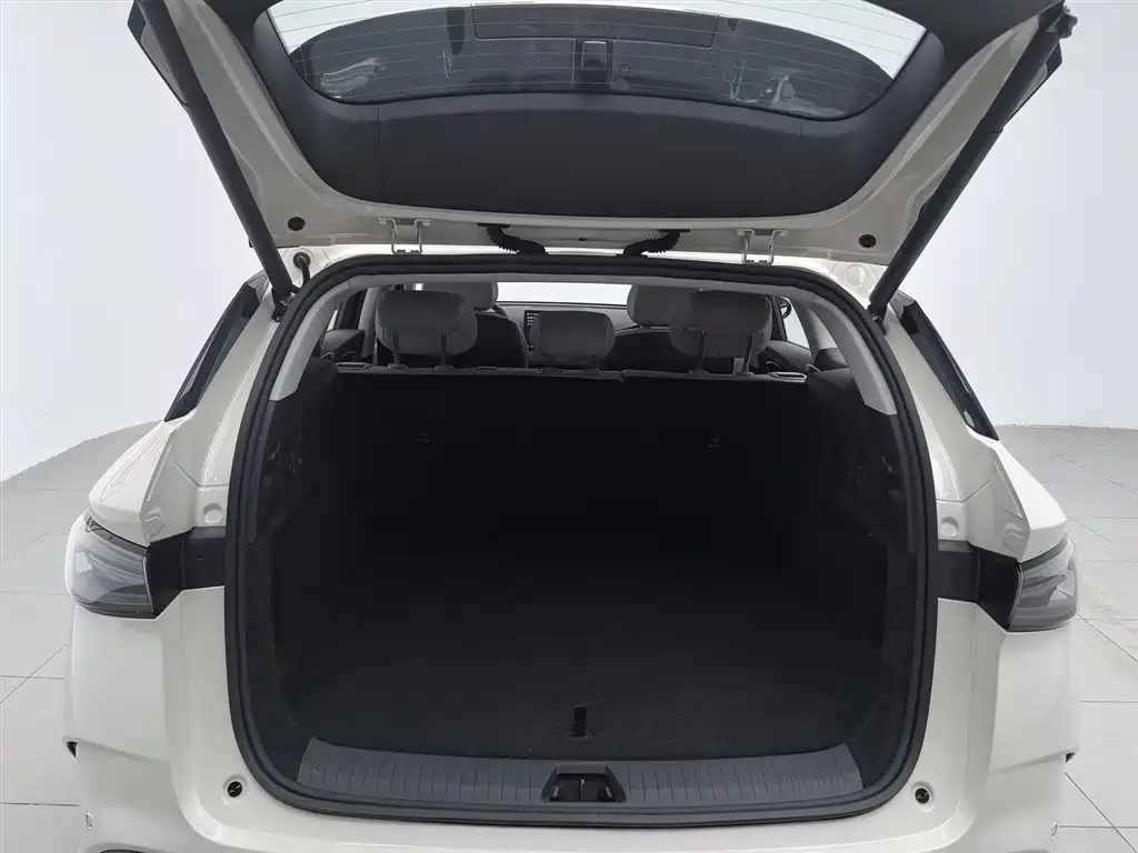 BYD Seal 06 DM-i Touring 2025 DM-i 80KM Premium фото 16