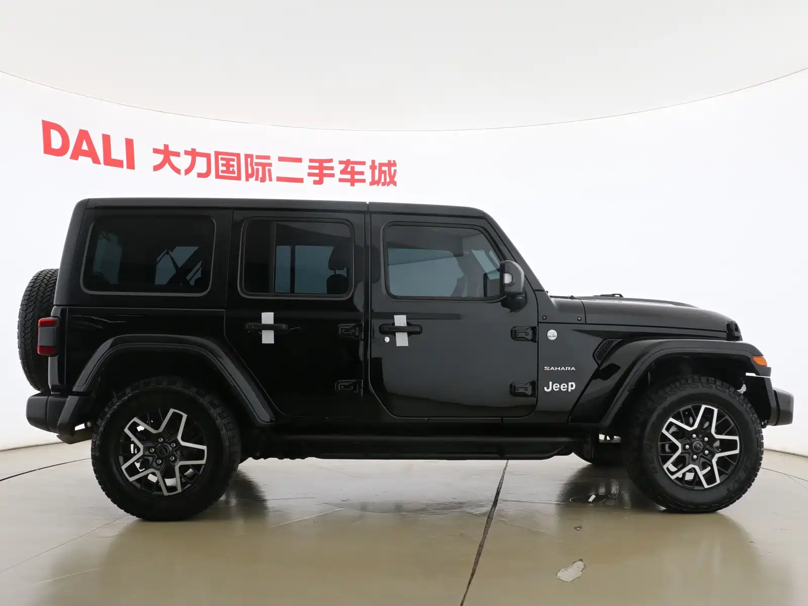 صورة 16 - Jeep Wrangler