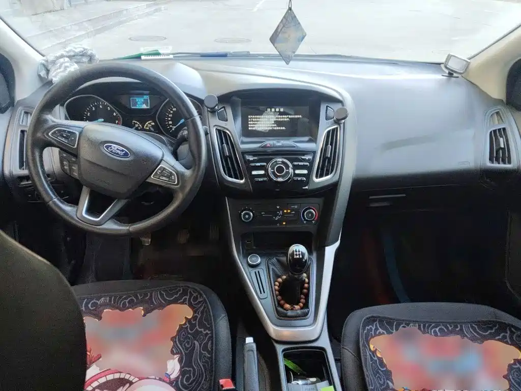 Фото 5 - Ford Focus