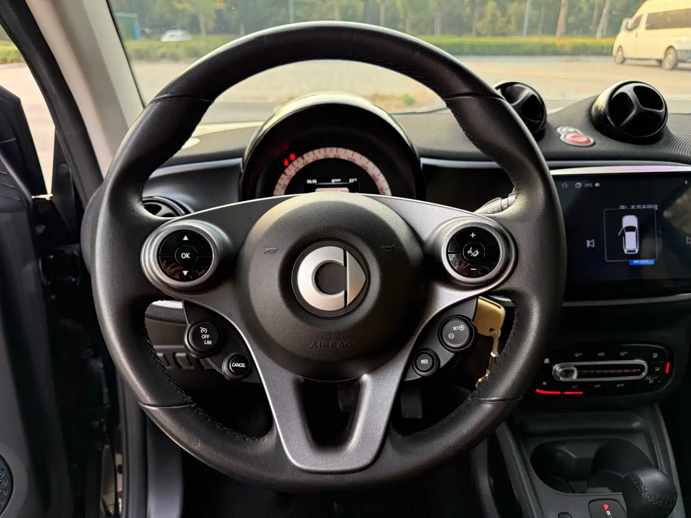 smart fortwo 2018 2018 1.0L 52kW Hardtop Passion Edition China V