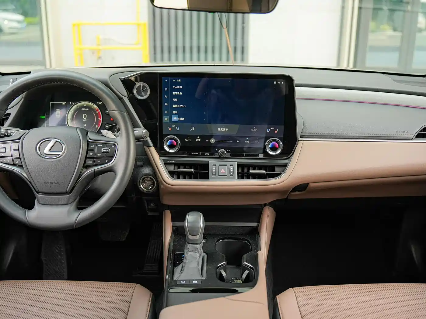 Lexus ES 2025 300h Ultimate Edition фото 18