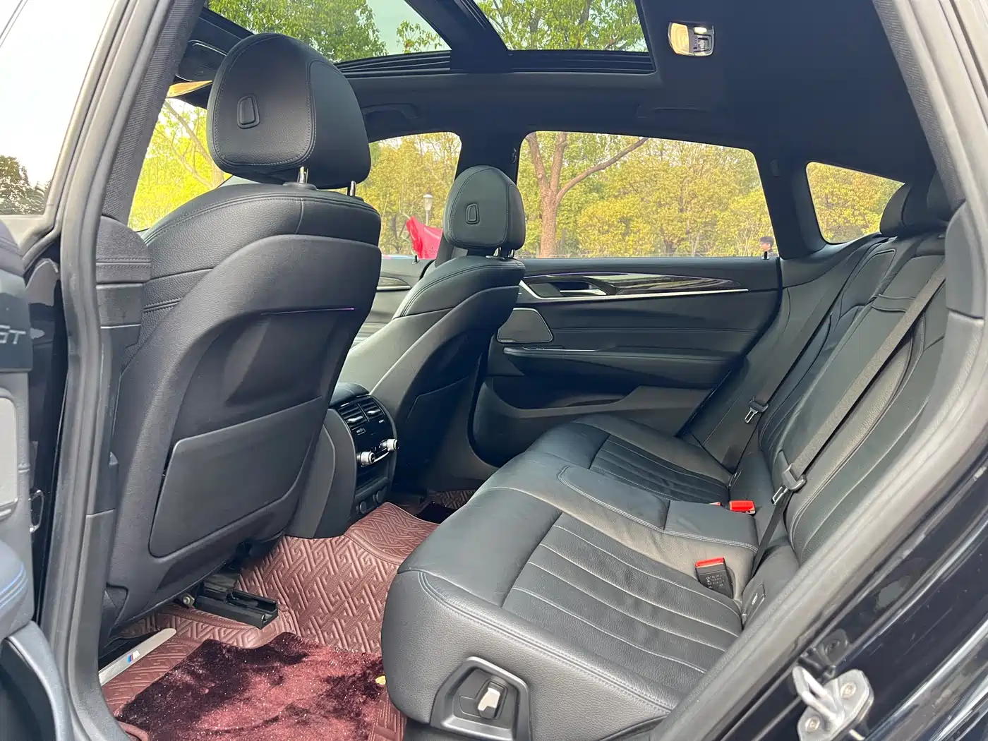 BMW 6 Series GT 2019 630i M Sport Package фото 11