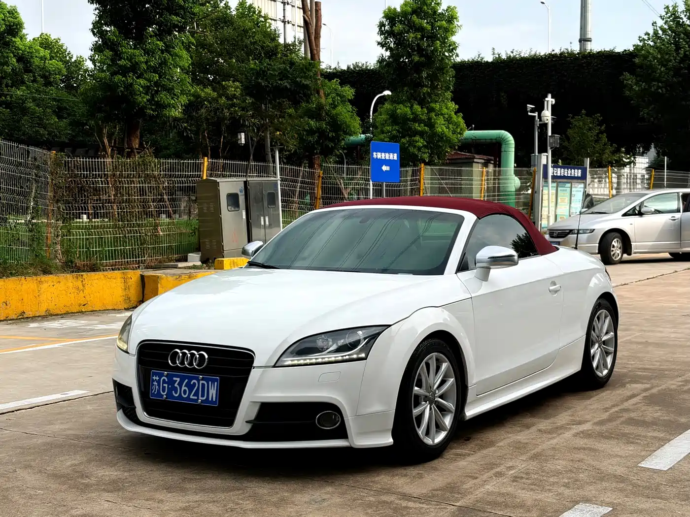 Фото 4 - Audi TT