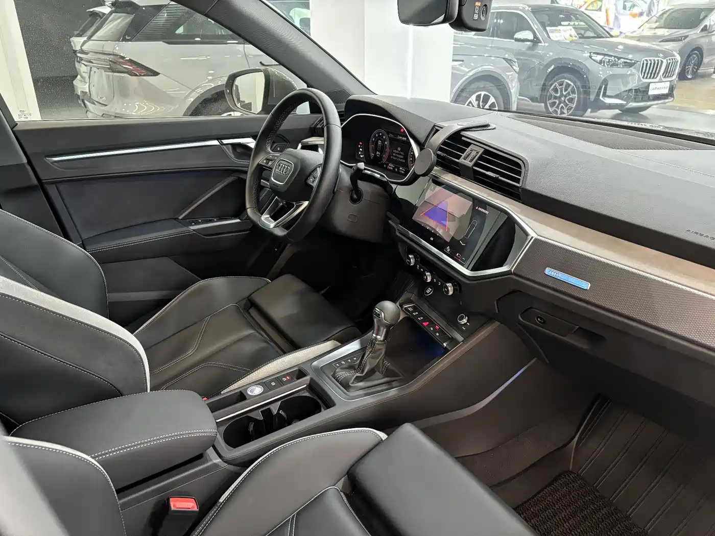 Audi Q3 2024 40 TFSI Fashion Sport фото 22