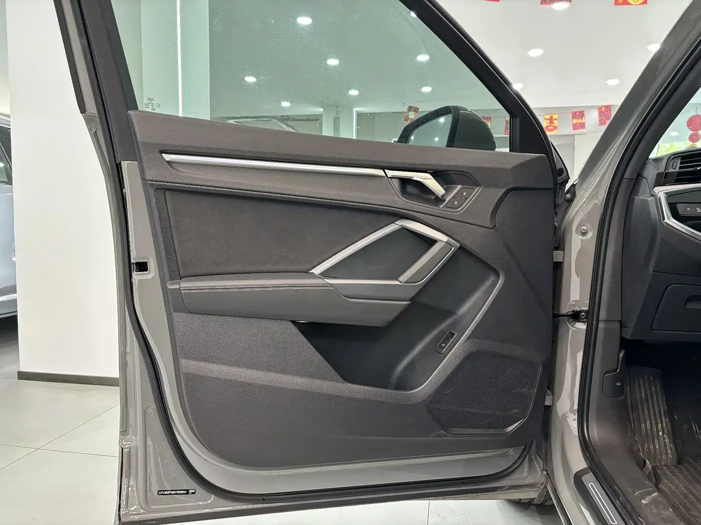 Audi Q3 2024 40 TFSI Fashion Sport фото 7