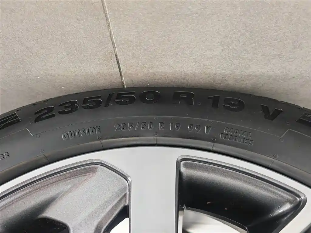 Lynk & Co 01 2019 2.0T AWD Pro Edition China VI фото 24
