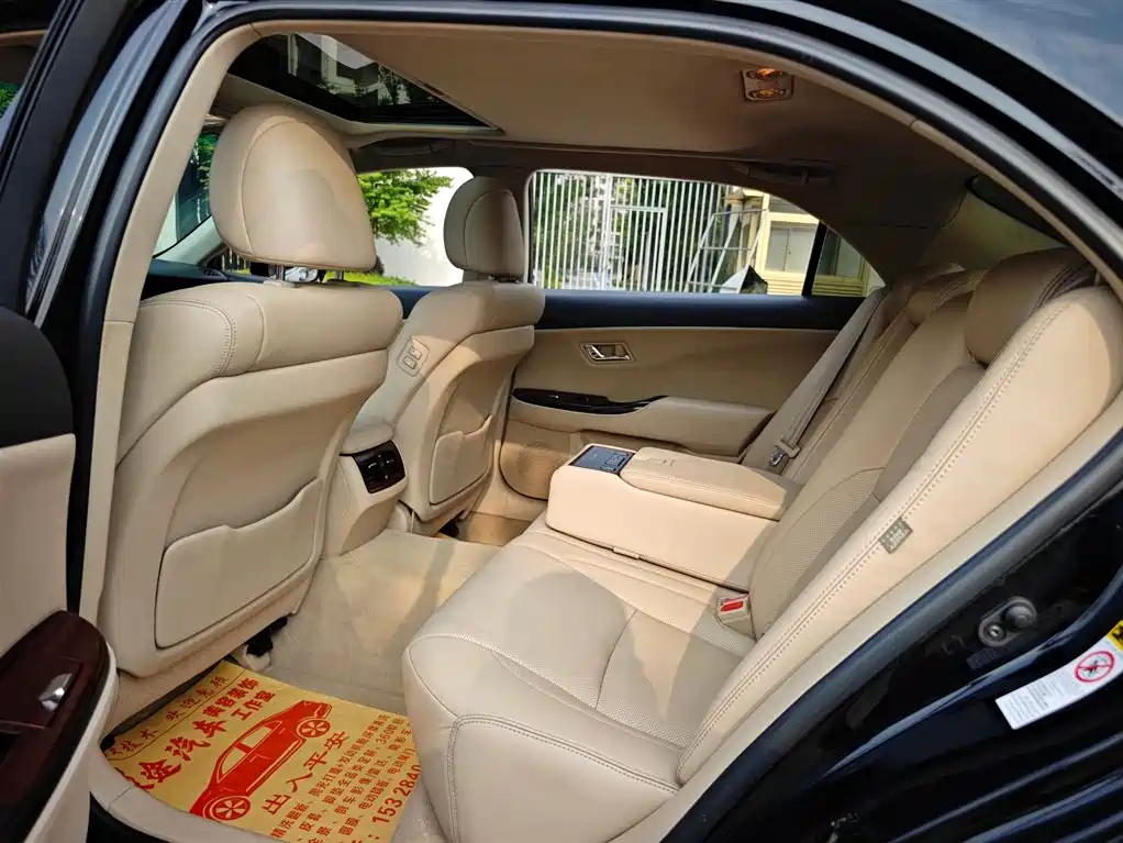 Toyota Crown 2010 2.5L Royal Leather Sunroof Navigation фото 14