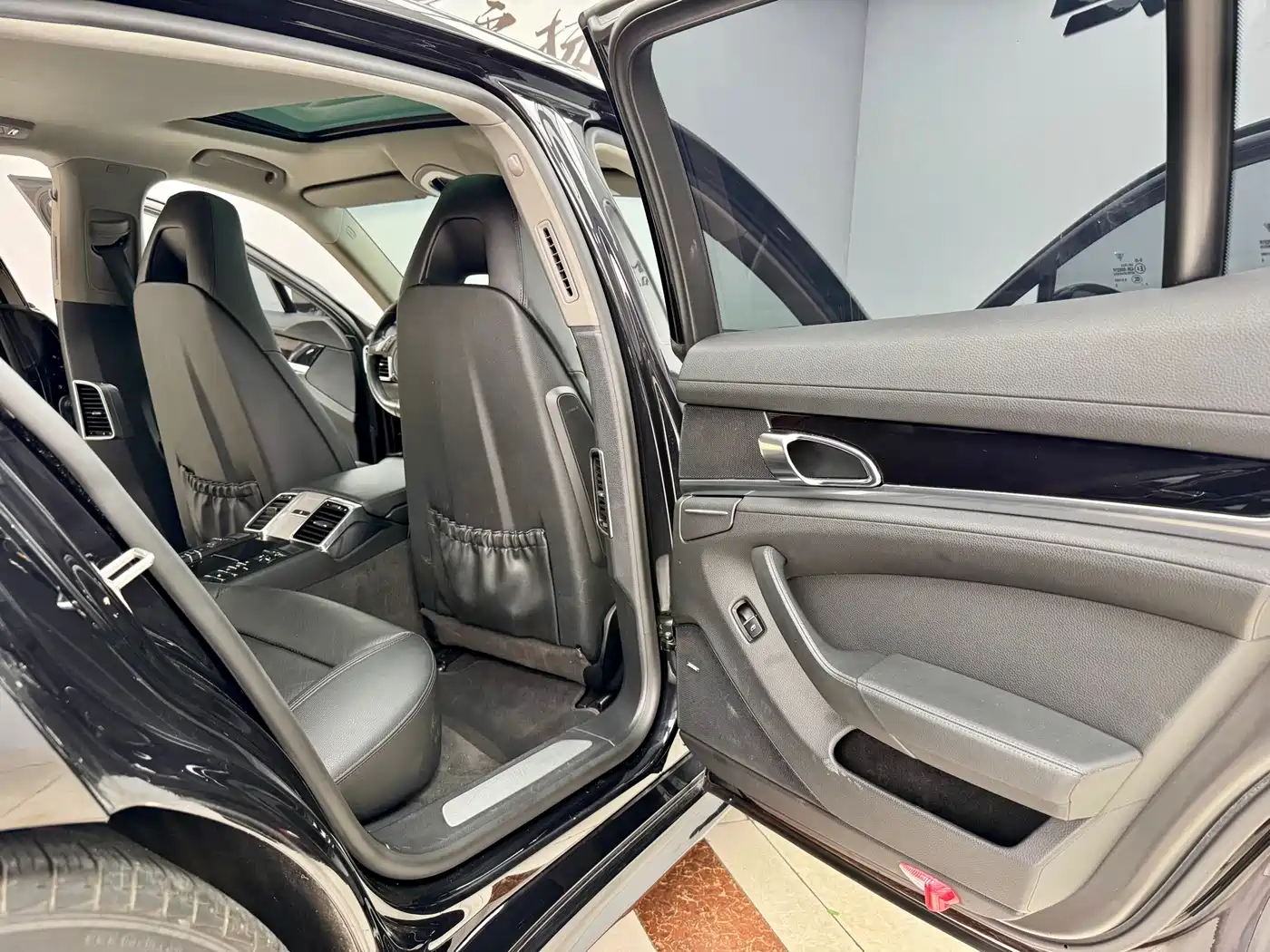 Porsche Panamera 2014 Panamera 3.0T фото 14