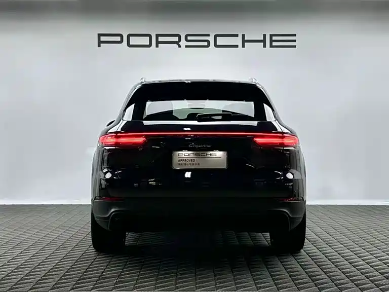 PORSCHE CAYENNE NEW ENERGY