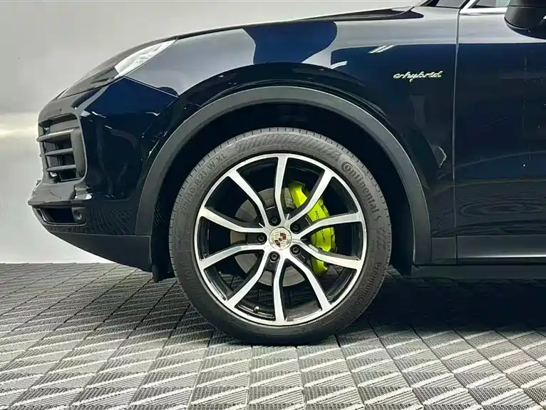 PORSCHE CAYENNE NEW ENERGY