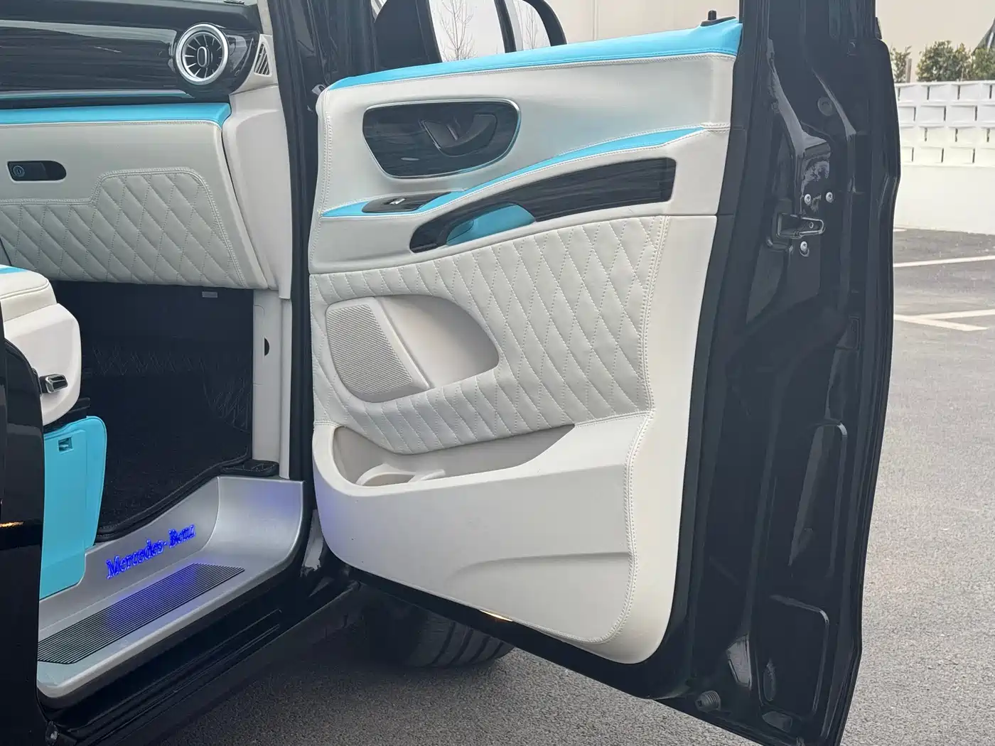 Mercedes-Benz Vito 2021 2.0T Business Edition 7-seater фото 35