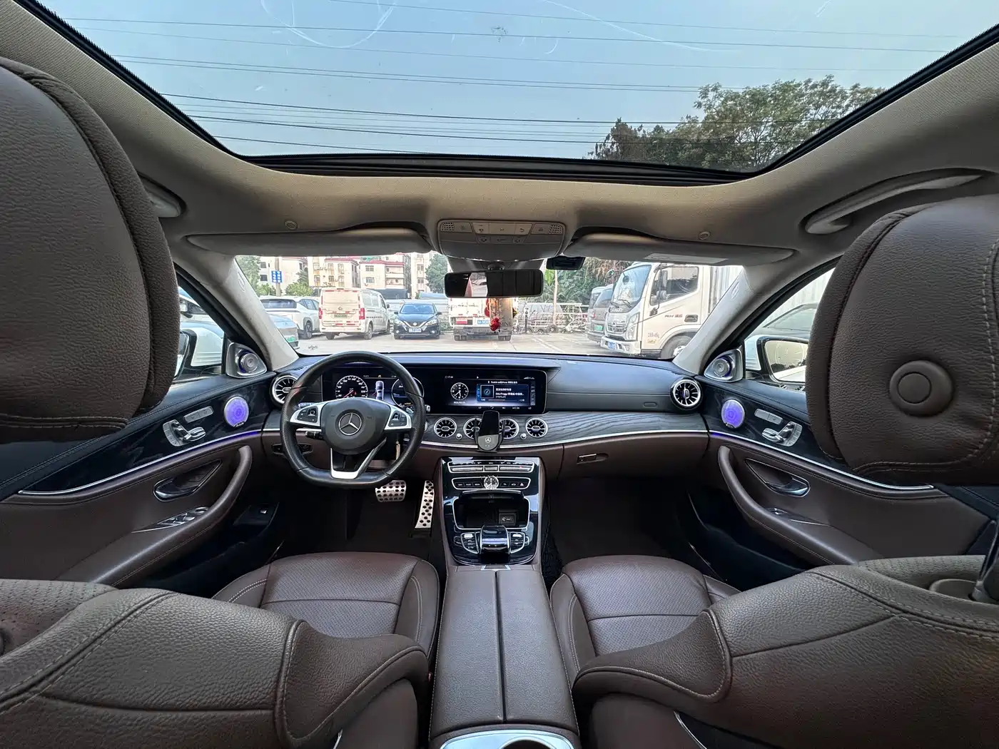 Mercedes-Benz E-Class 2016 E 300 L Sport Fashion Type фото 20