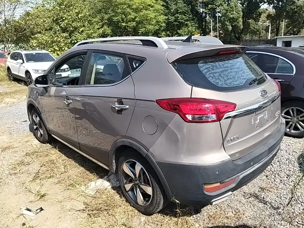 JAC Refine S3 2017 2017 1.6L Manual Luxury Smart