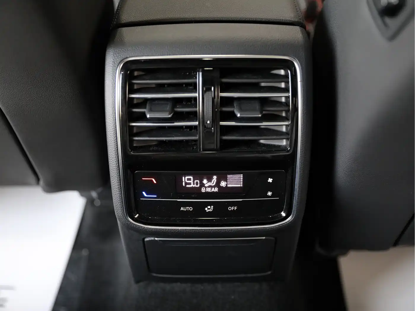 Volkswagen Magotan 2020 330TSI DSG Leading фото 12