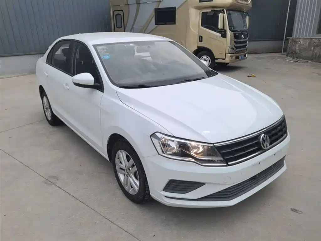 Volkswagen Jetta 2019 Dream Edition 1.4L Manual Fashion фото 22