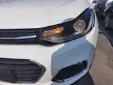 Photo 15 - Chevrolet Trax
