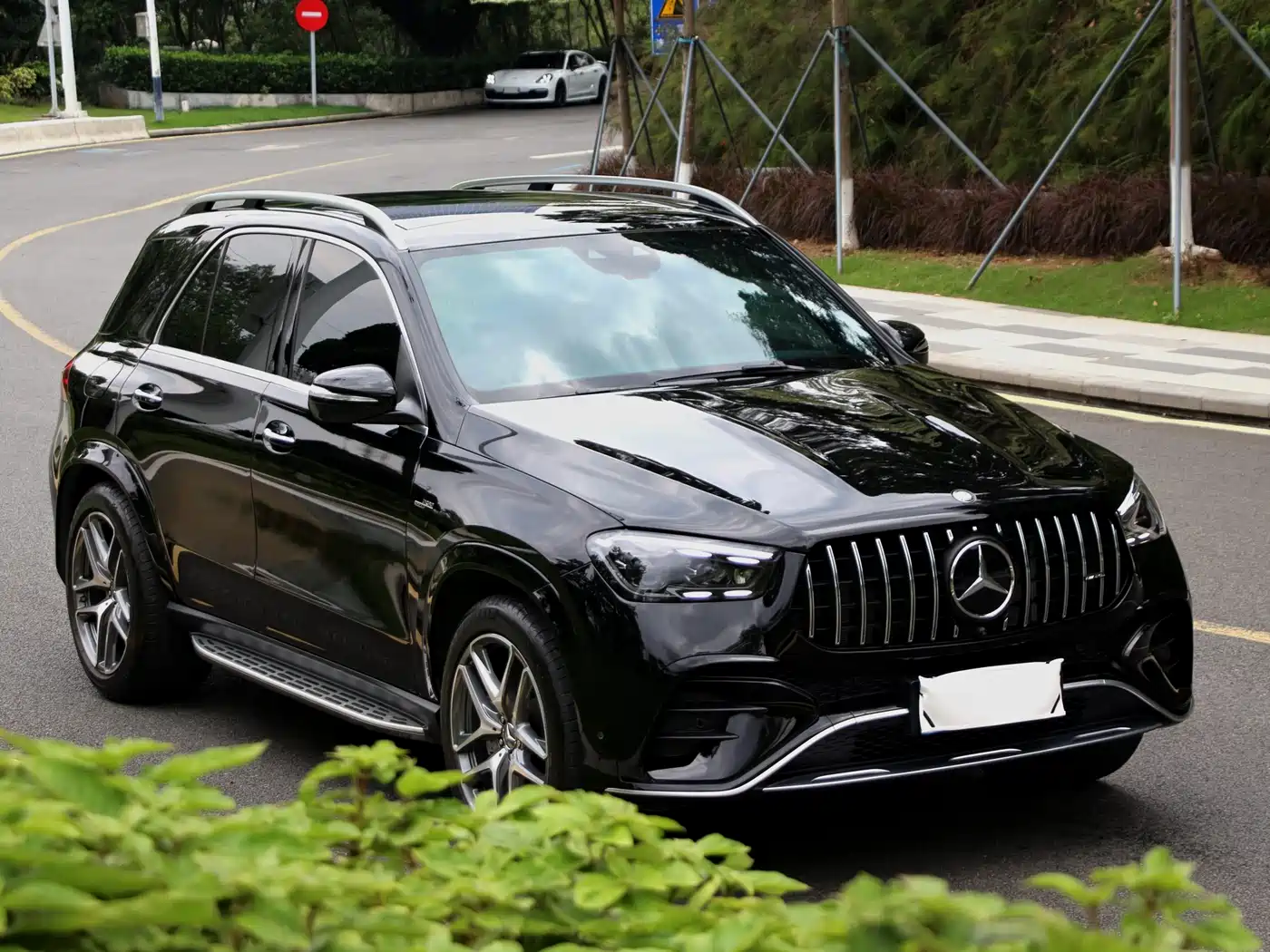 Mercedes-Benz GLE AMG 2024 AMG GLE 53 4MATIC+ фото 3