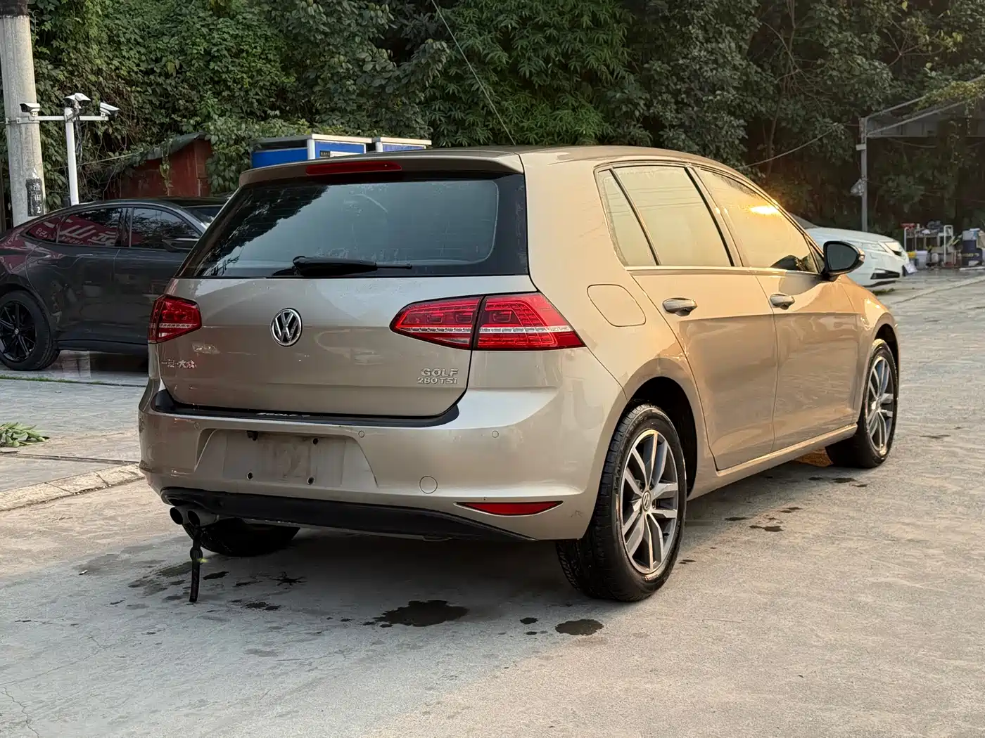 Volkswagen Golf 2016 230TSI Automatic Luxury фото 16