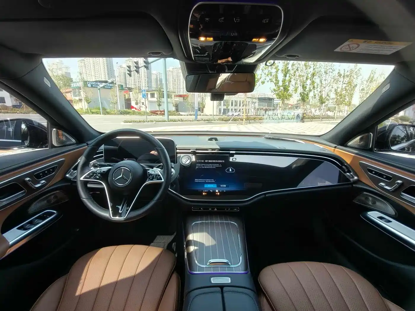 Mercedes-Benz E-Class 2024 Model E 300 L Luxury фото 6