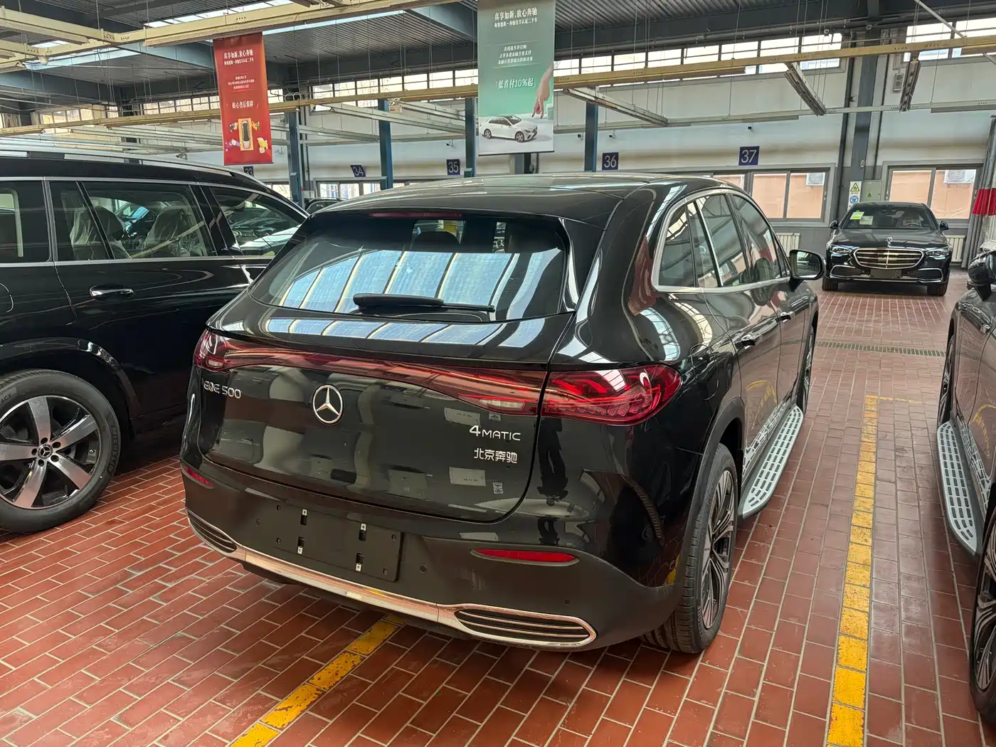 MERCEDES-BENZ EQE SUV