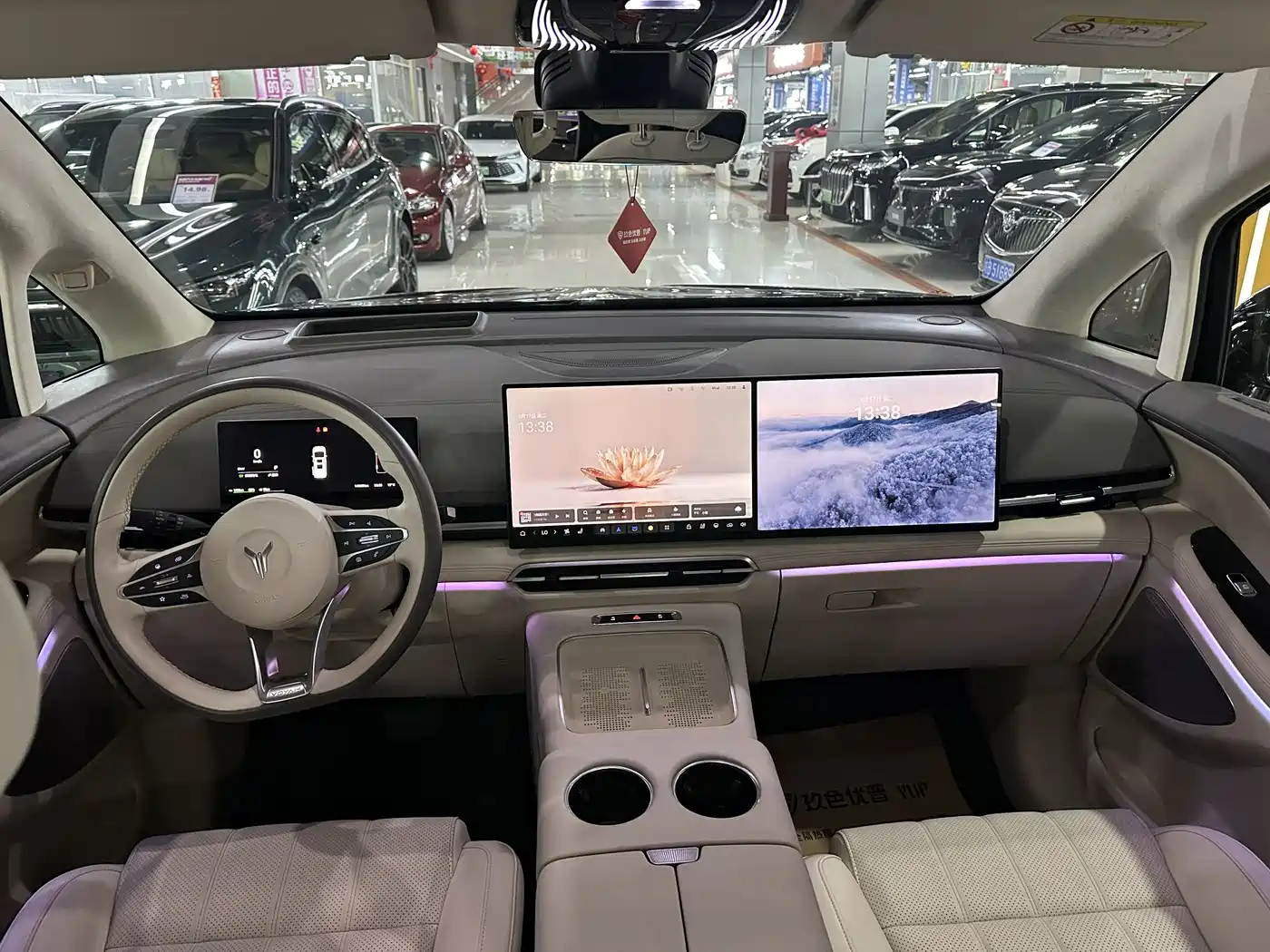 Voyah Auto Voyah Dreamer 2025 PHEV AWD Flagship Kunpeng Edition фото 4
