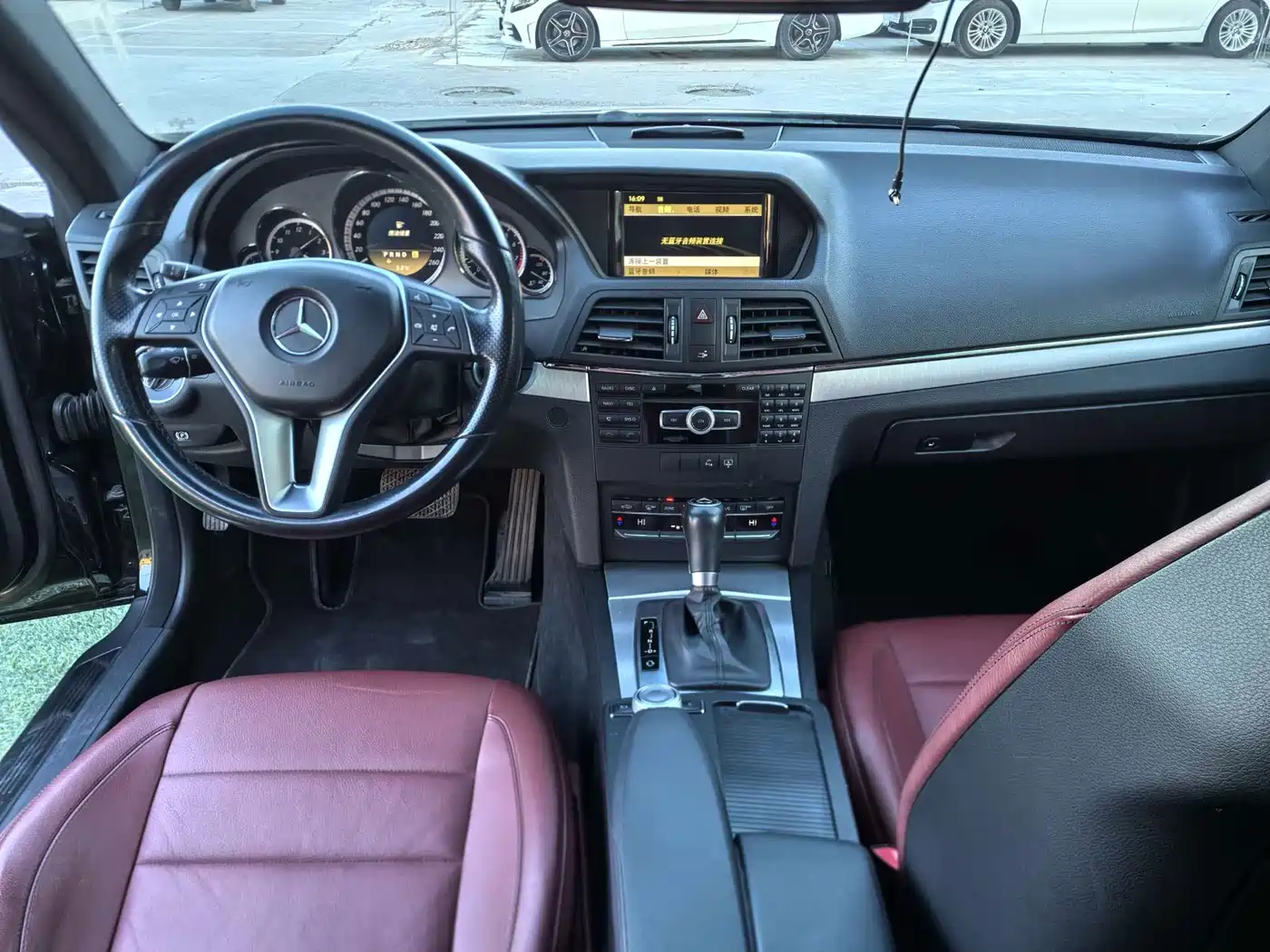 Mercedes-Benz E-Class (Import) 2011 E 260 CGI Coupe фото 9