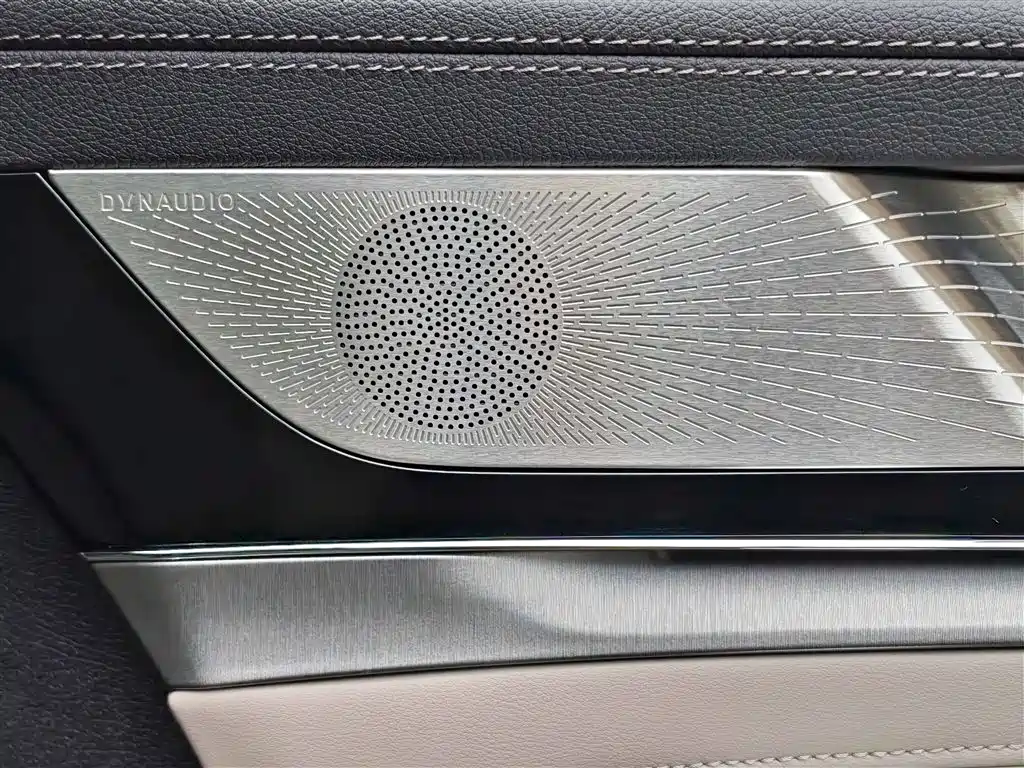 BYD Tang New Energy 2025 Smart Driving Edition DM-i 115KM Flagship фото 13