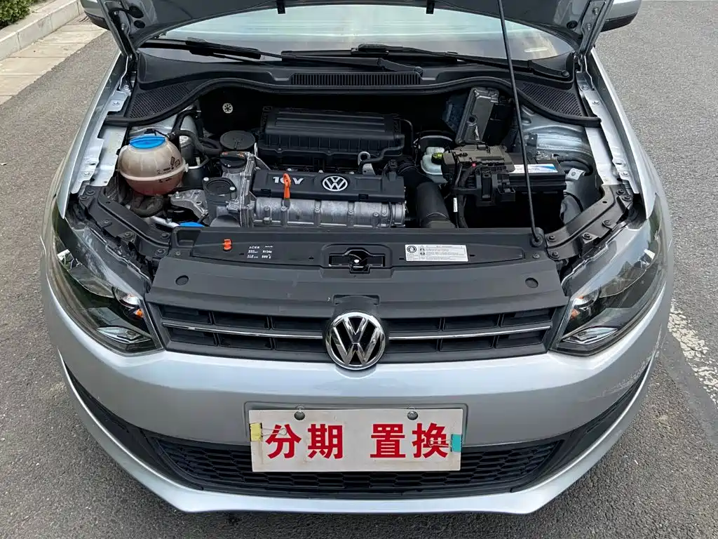 Volkswagen Polo 2013 2013 1.4L Manual Trend Edition