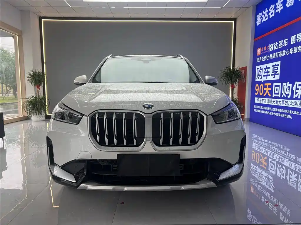 BMW X1 2024 sDrive25Li X Design Package фото 2