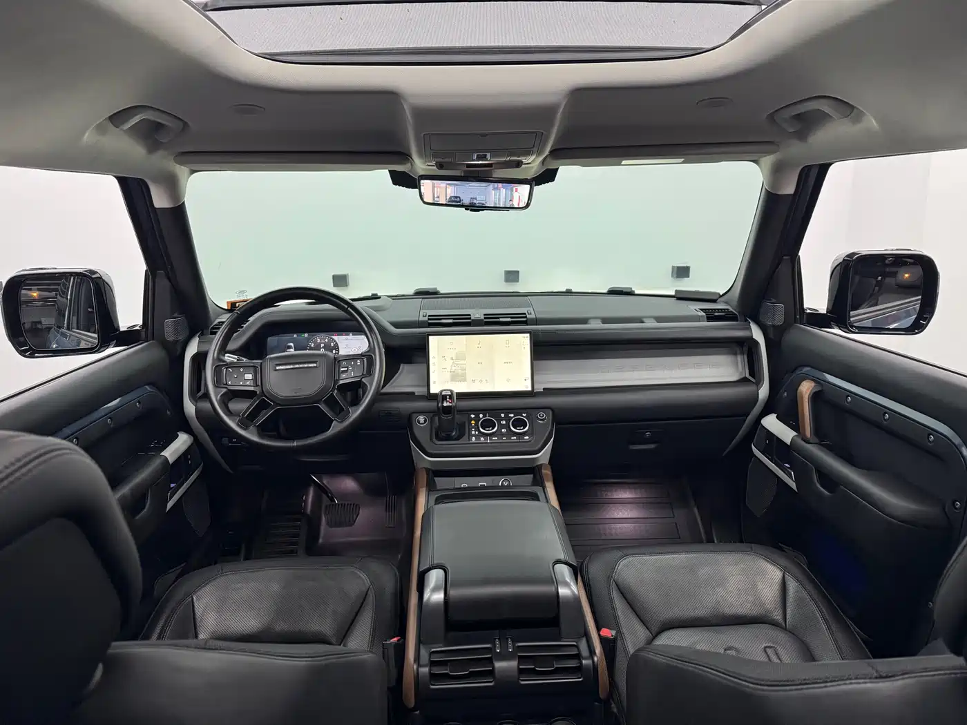 Land Rover Defender 2022 90 2.0T P300 X-DYNAMIC HSE фото 6