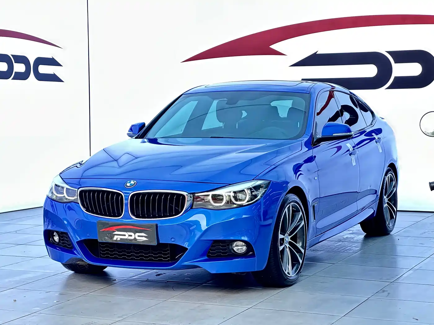 BMW 3 Series GT 2018 330i xDrive M Sport