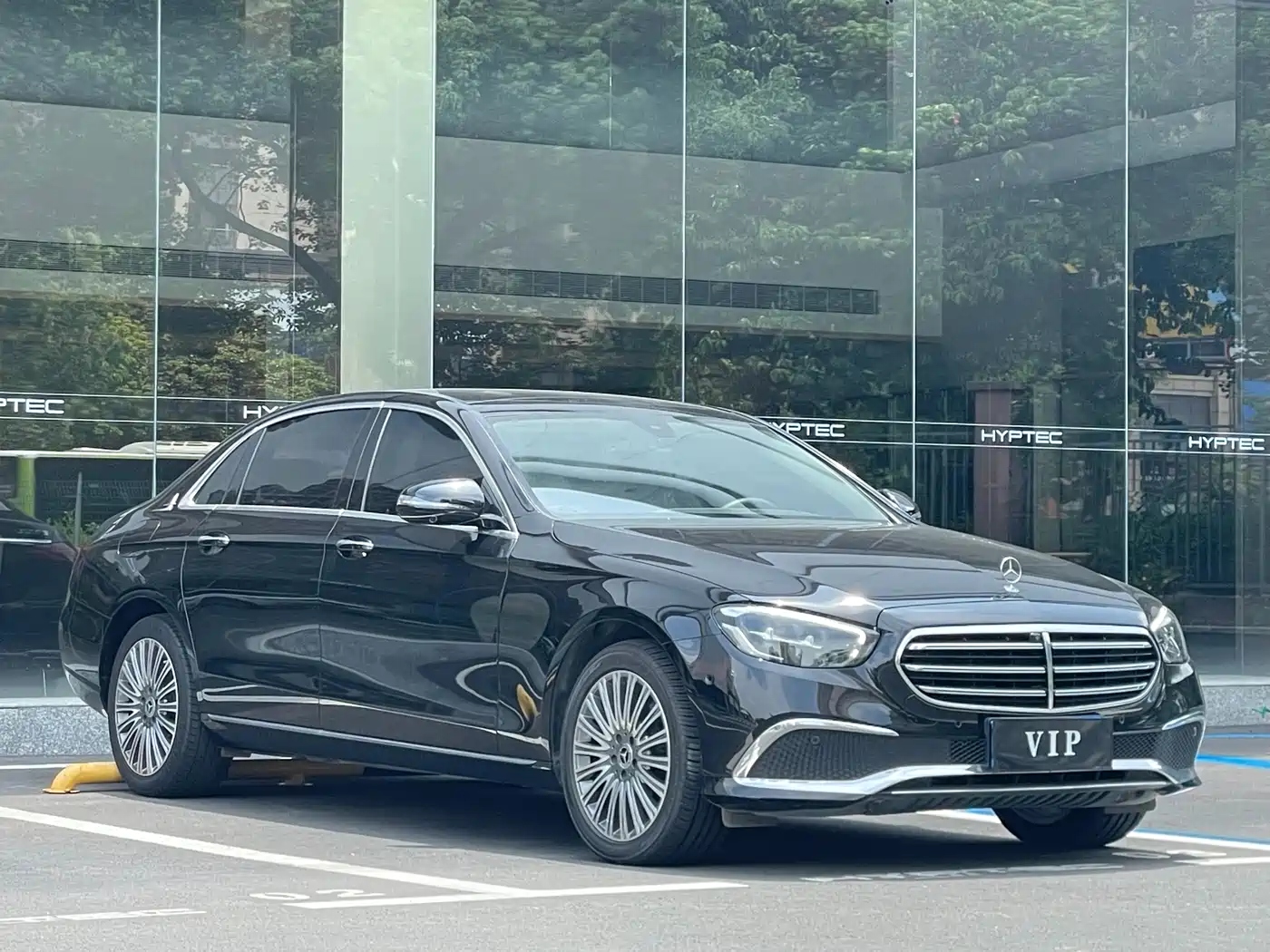 Mercedes-Benz E-Class 2022 E 300 L Fashion фото 2