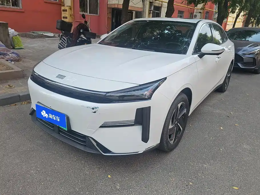 Geely Galaxy Galaxy L6 2025 2025 EM-i 140km Explorer+ Edition