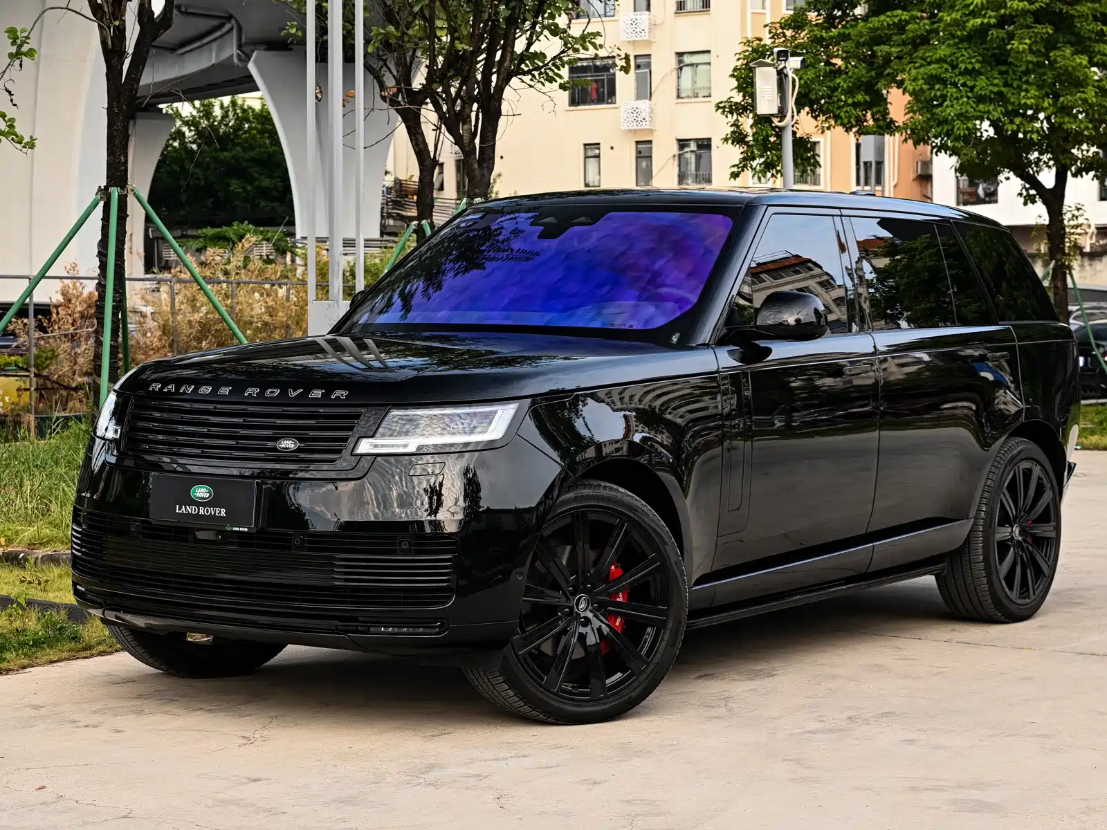 Фото 1 - Land Rover Range Rover