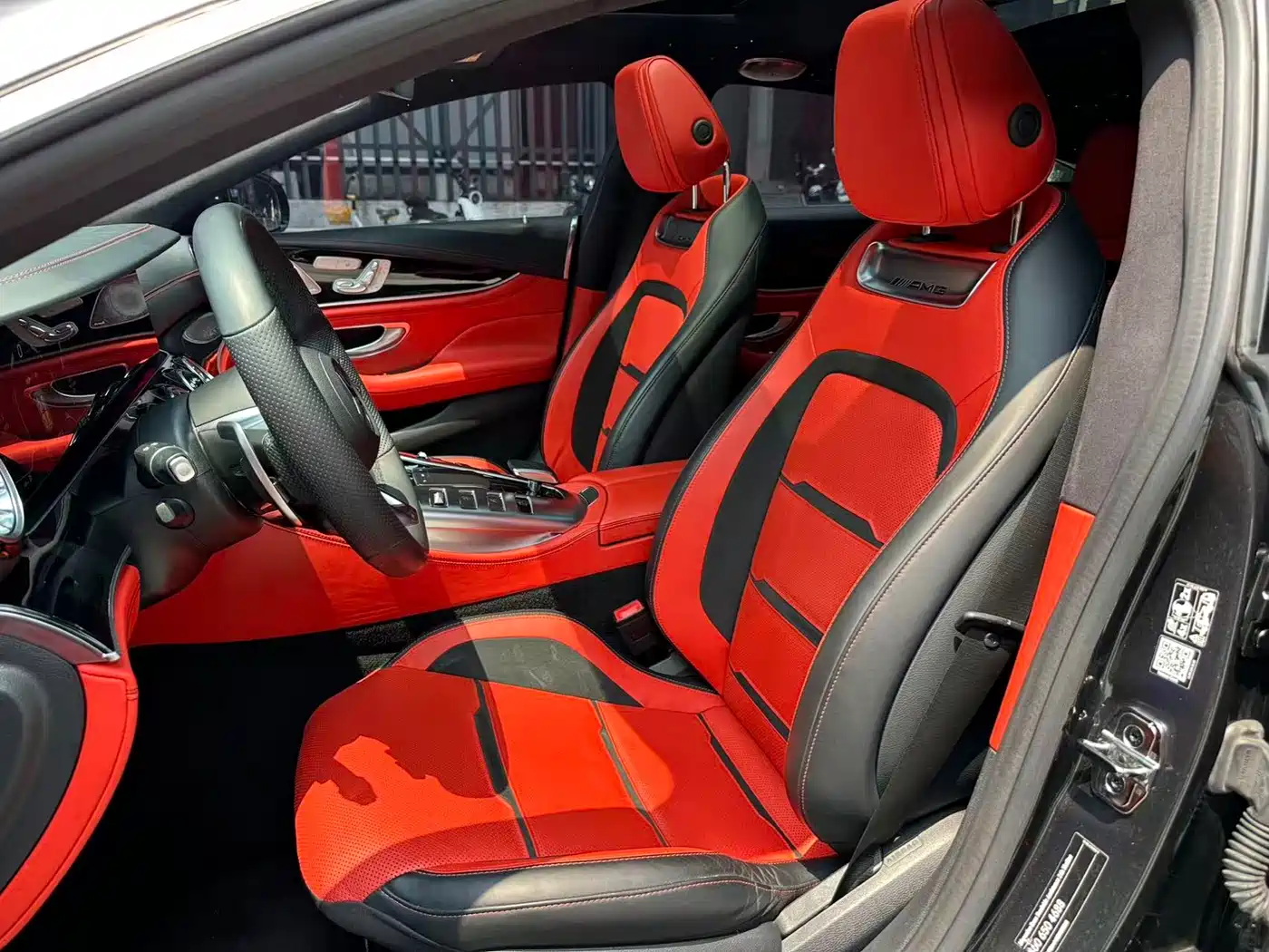 MERCEDES-BENZ AMG GT