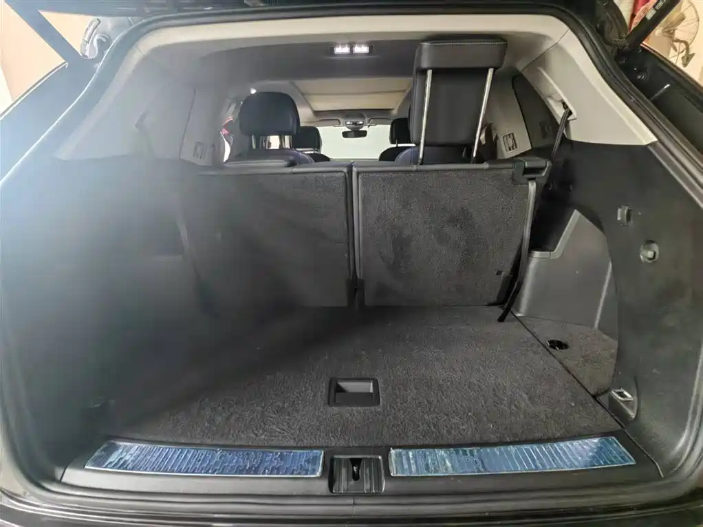 Volkswagen Talagon 2023 Facelift 530TSI 4WD Flagship Victory Pro Edition 6-Seater фото 31