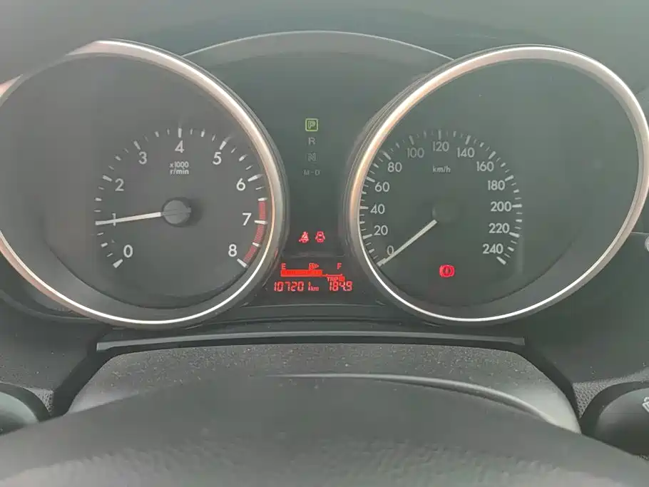 Photo 14 - Mazda Mazda5