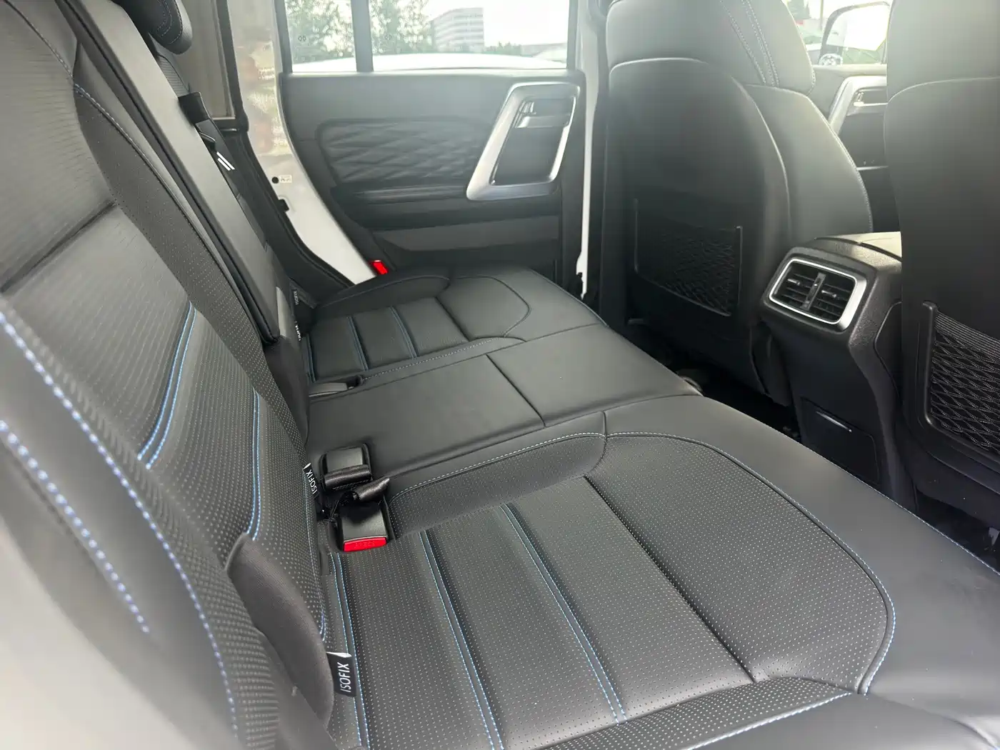 BAIC ORV Beijing Offroad BJ40 2018 PLUS 2.0T Auto 4WD Urban Hunter Edition фото 15