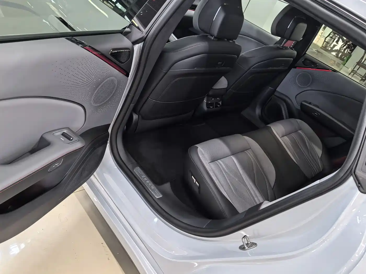 ZEEKR EXTREME KRYPTON 007GT