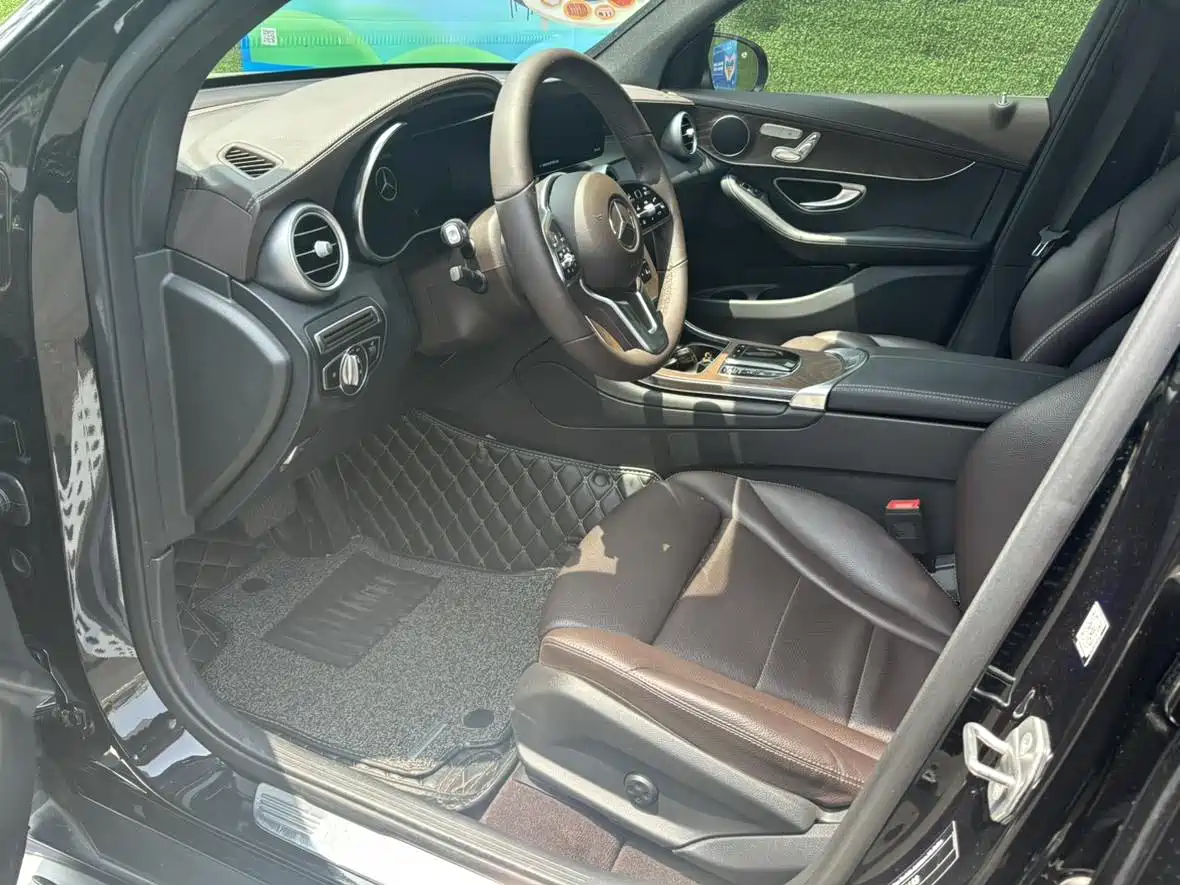 Mercedes-Benz GLC 2022 Model GLC 300 L 4MATIC Luxury Edition фото 6