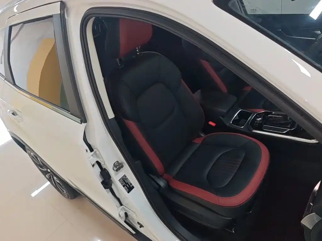 Besturn T33 2021 2021 1.2T DCT Luxury Trim
