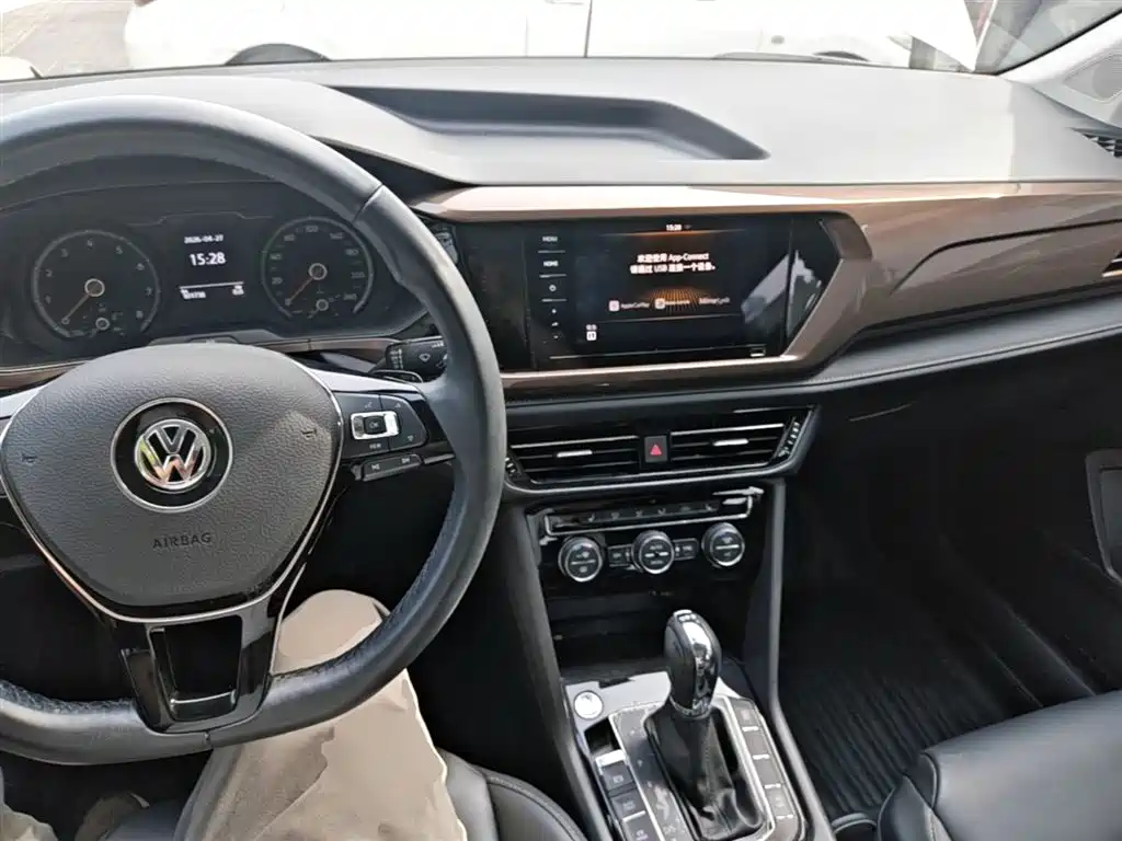 Volkswagen Tharu 2020 330TSI 4WD Luxury Edition China VI фото 10