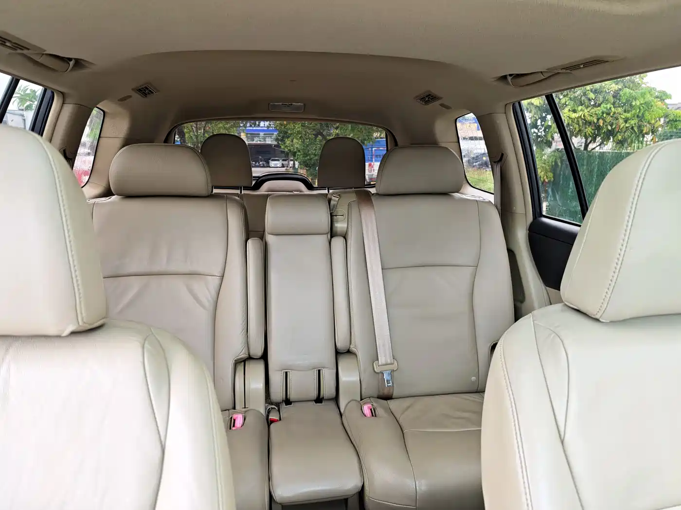 Toyota Highlander 2011 2.7L 2WD 7-seat Luxury фото 24