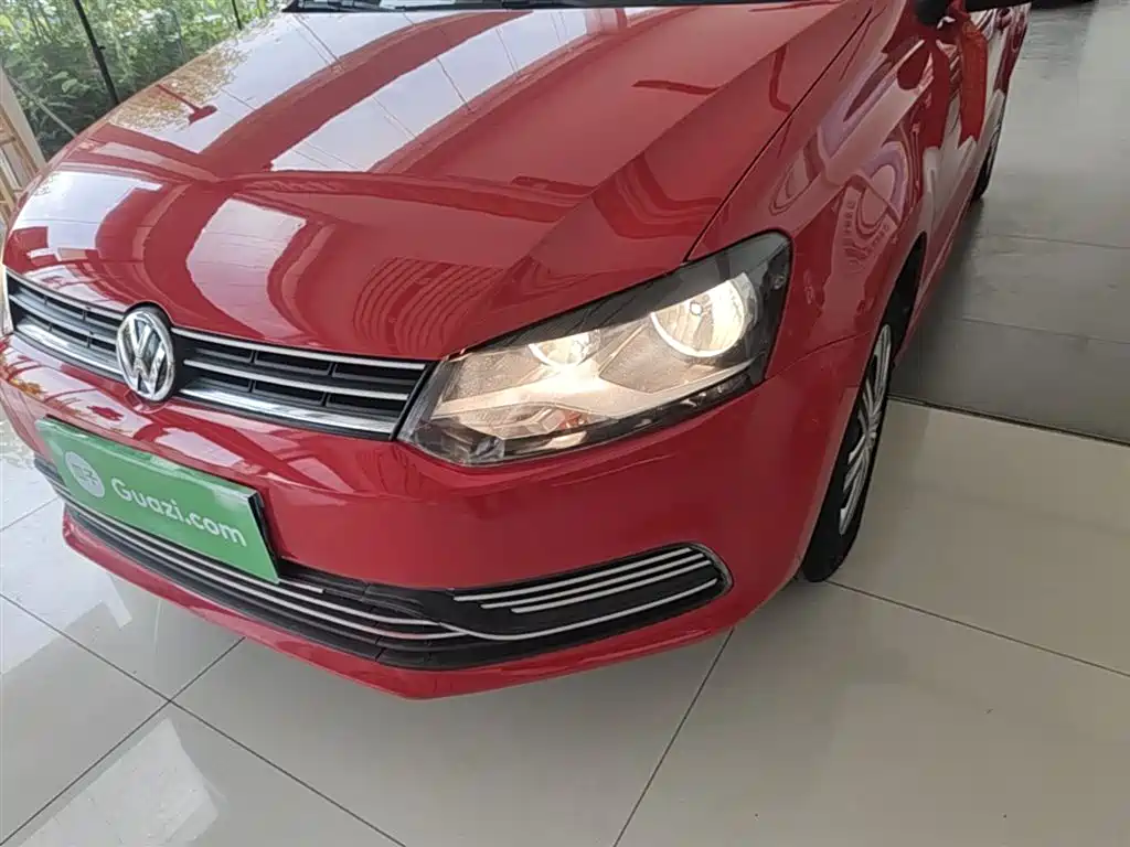 Volkswagen Polo 2016 1.4L Automatic Trend фото 24