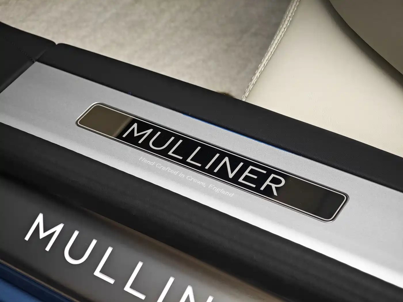 Bentley Flying Spur Plug-in Hybrid 2025 2025 Model Year 4.0T V8 Mulliner
