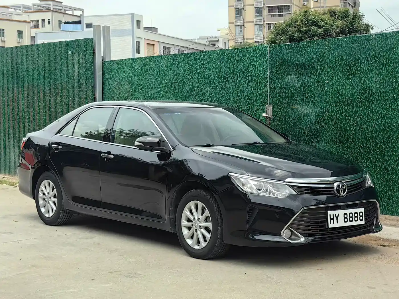 Toyota Camry 2015 2.0E Elite Edition фото 3