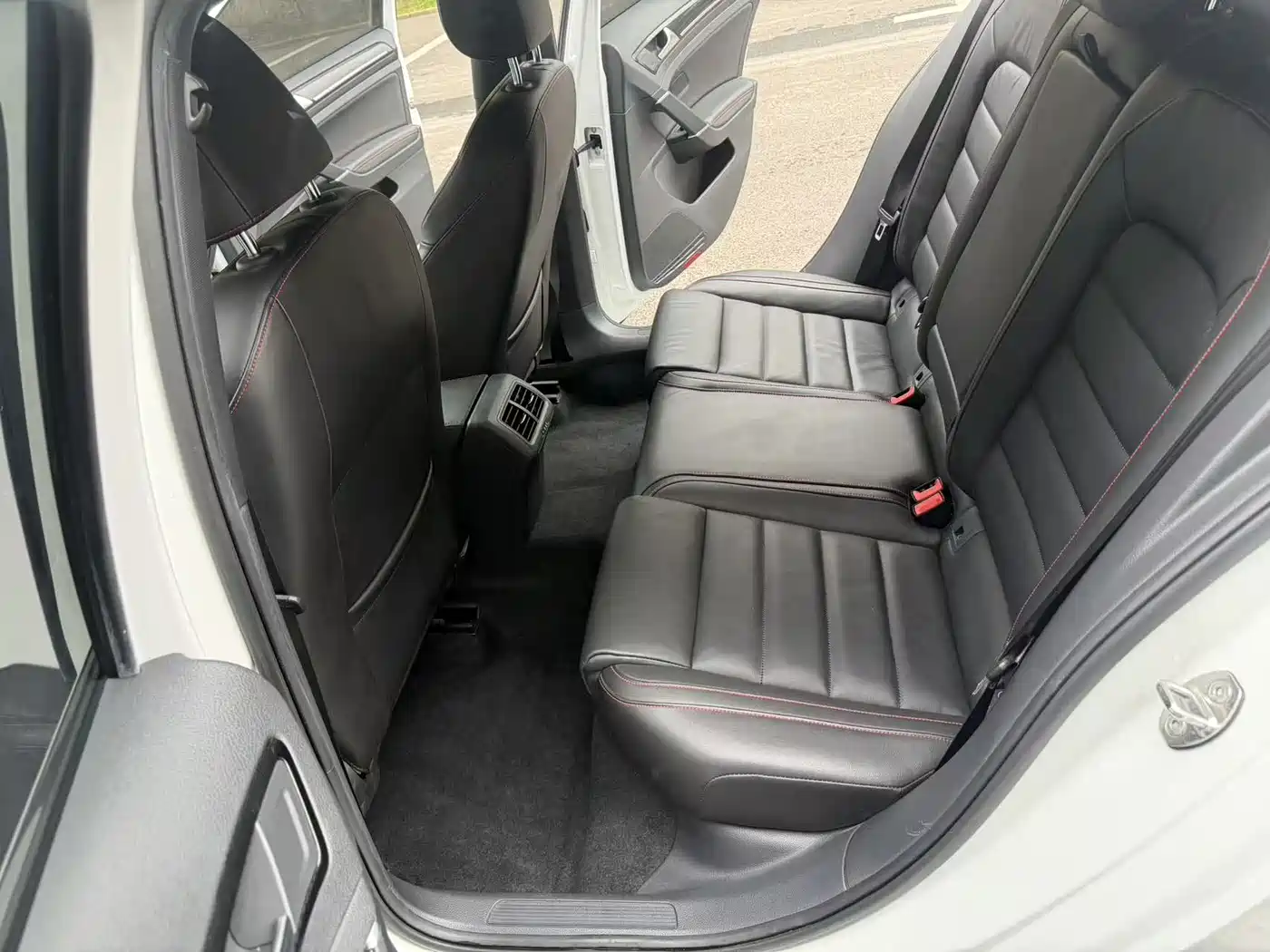 Volkswagen Golf GTI 2016 2.0TSI GTI фото 8